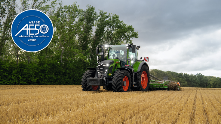 Ein Fendt 600 Vario ist mit einem Anbaugerät auf dem Stoppelfeld im Einsatz. Die Maschine hat den US-amerikanischen Preis AE50 erhalten