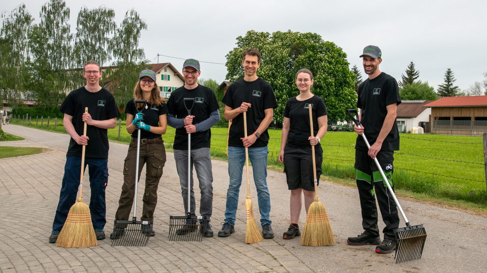 Nach getaner Arbeit: #TEAMFENDT auf dem Pferdehof