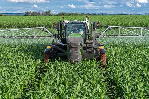 Fendt Rogator 934H vista frontal