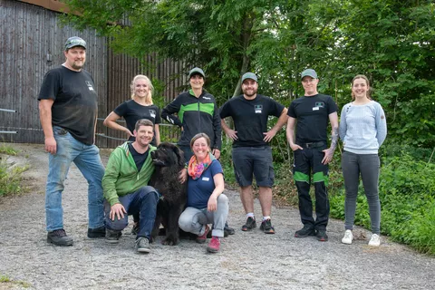 Dreckige Arbeitskleidung und ein Lächeln auf dem Gesicht #TEAMFENDT nach getaner Arbeit