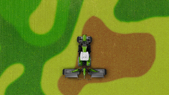 Aufnahme von oben eines Fendt Traktors mit Slicer Front- und Heckmähwerk.