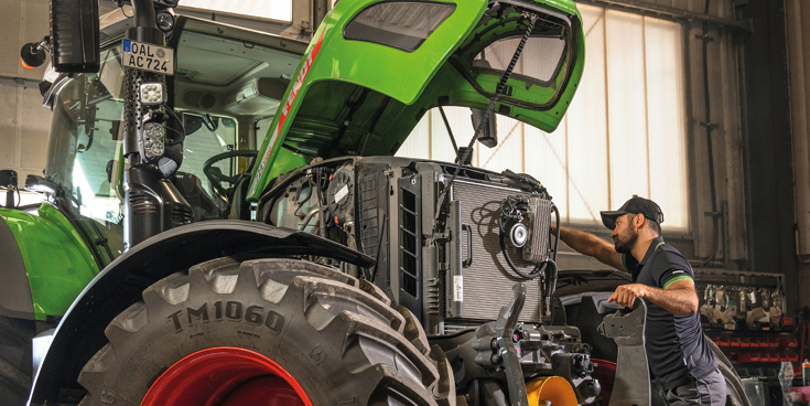 Ein Fendt 724 in der Werkstatt beim AGCO Parts SMART Check