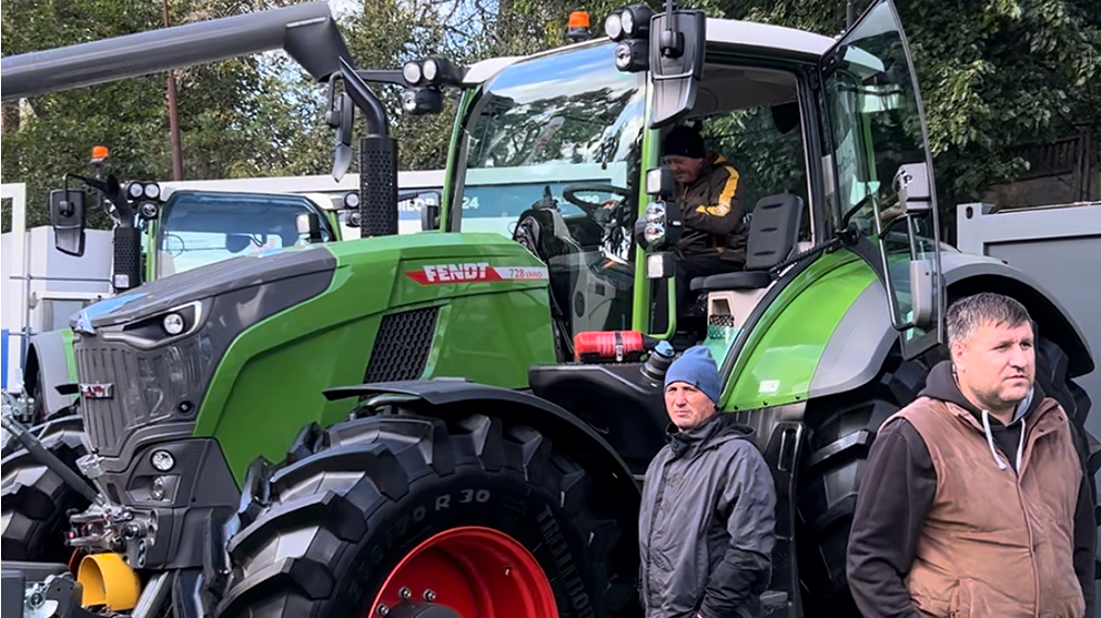 Fendt 728 Vario auf dem Messestand von DiazTech