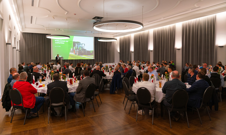 Jubilarfeier des Standortes Asbach-Bäumenheim in einem Saal der Alten Brauerei