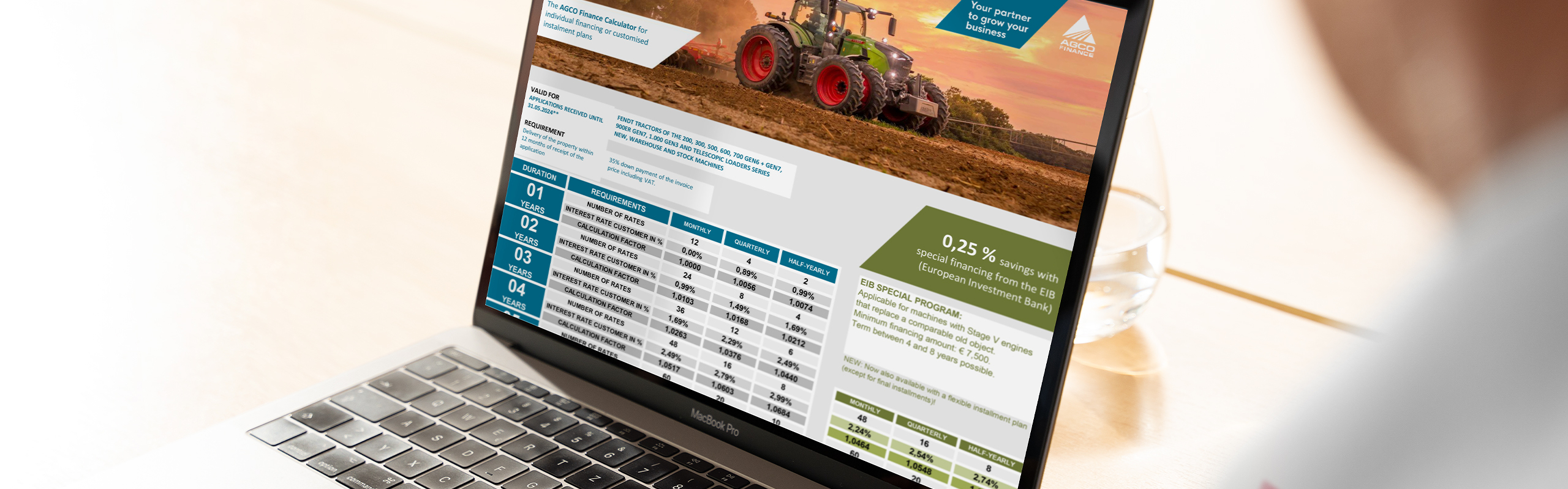 En Fendt-forhandlers bærbare computer med finansieringsmuligheder gennem AGCO Finance