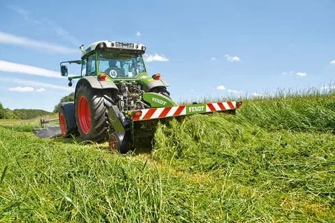 Fendt Booster 285 DN en uso