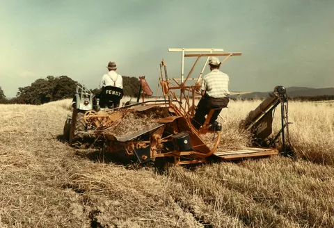 Véhicule Fendt de l'époque en service