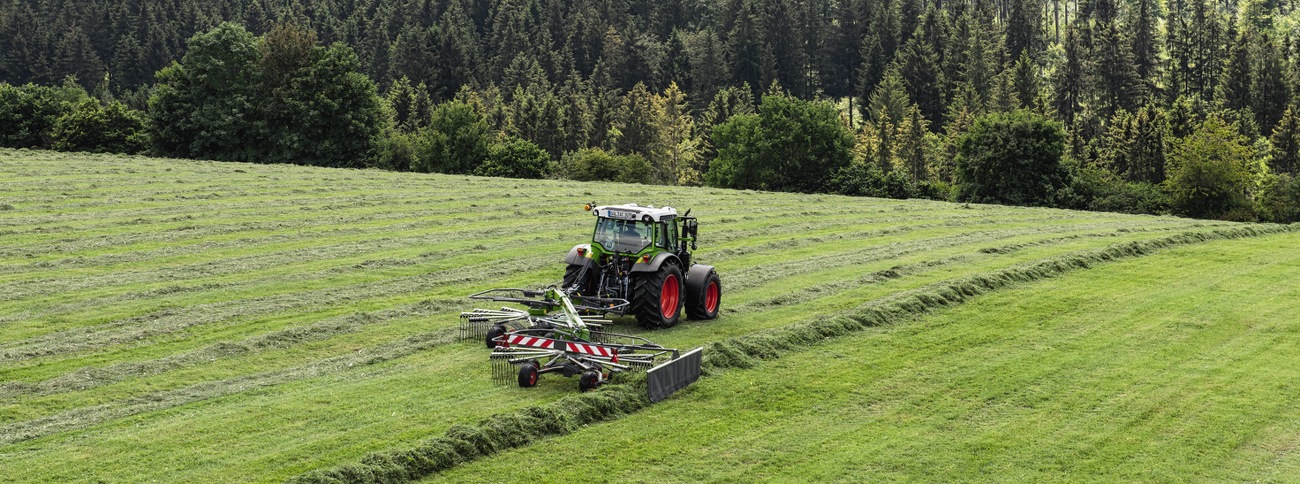 Fendt Former kétrotoros oldalsó rendképző