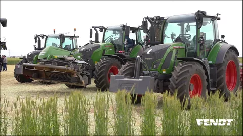 3 Fendt tractors with front weight or front mower