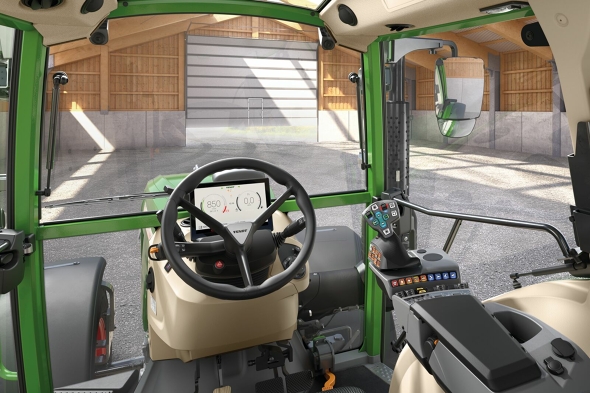 Fendt 200 Vario Power Setting 1 View from the driver's perspective