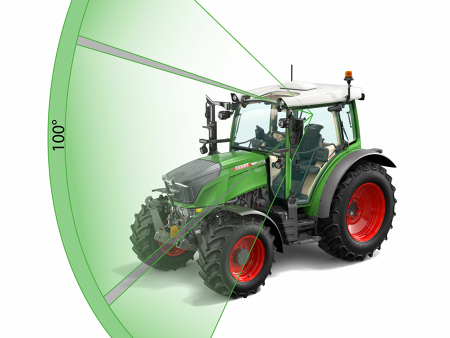 Cropped image of a Fendt tractor with outlined 100° viewing angle on the vertical axis for perfect all-round visibility