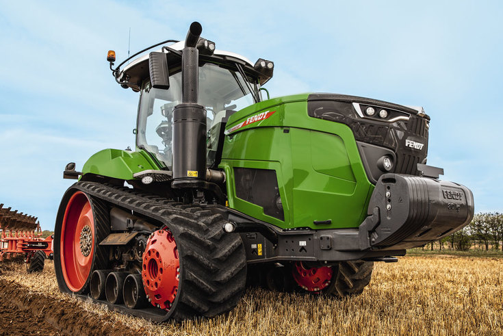 Fendt 900 Vario MT ar arklu uz lauka