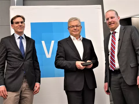 Recognition of Dr. Heribert Reiter (centre) for his services to European agricultural engineering, awarded by Prof. Peter Groot Koerkamp (President of EurAgEng, left) and Prof. Martin Kremmer (Member of the EurAgEng Executive Board, right)