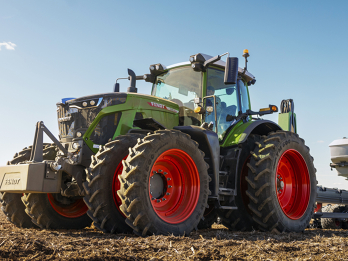 Fendt 900 Vario Tractor