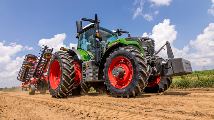 Fendt 600 Tractor