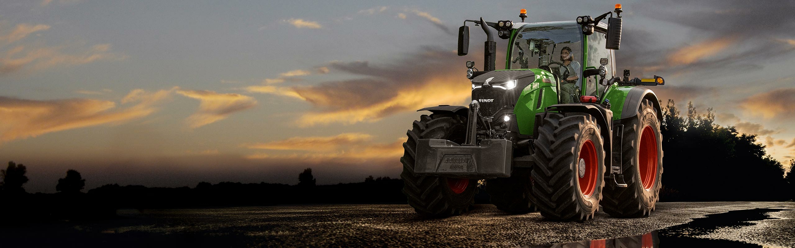 Fendt 700 Tractor at Sunset