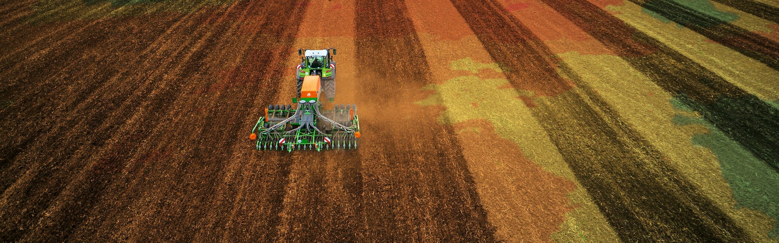 Close-up view of the soil cultivation with the FendtONE machine control